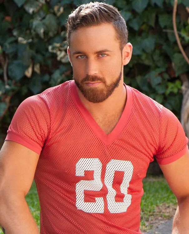 Logan moore. (logan moore, leander). franky fox , logan moore. лукас линдер.