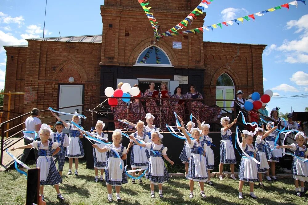 Ждановка оренбургская область александровский район дом культуры-. Погода в александровском районе ждановка. Ждановка оренбургская область александровский район. Оренбургская область александровский район село ждановка. Село ждановка александровского района оренбургской области.