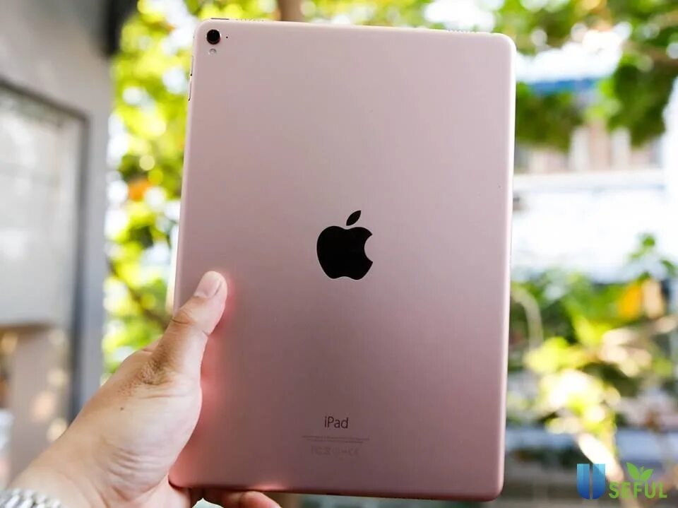 Ipad 9.7. IPAD Pro 2015. IPAD 9.7 208. IPAD от 20к. Преимущества Айпада.