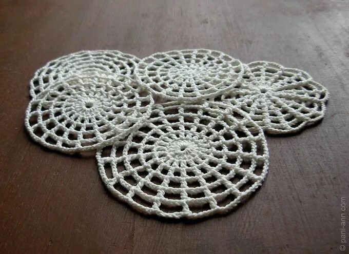 вязаные подставки под горячее