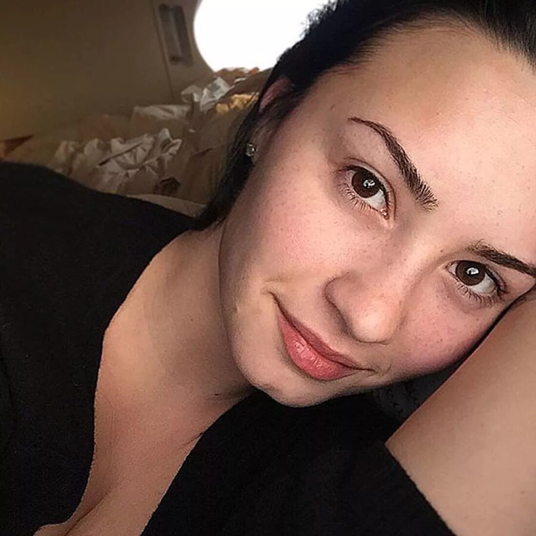 Деми Ловато без макияжа. Demi Lovato без макияжа. Деми Ловато без макияжа в 18. Деми Ловато без макияжа фото. Красивые домашние селфи