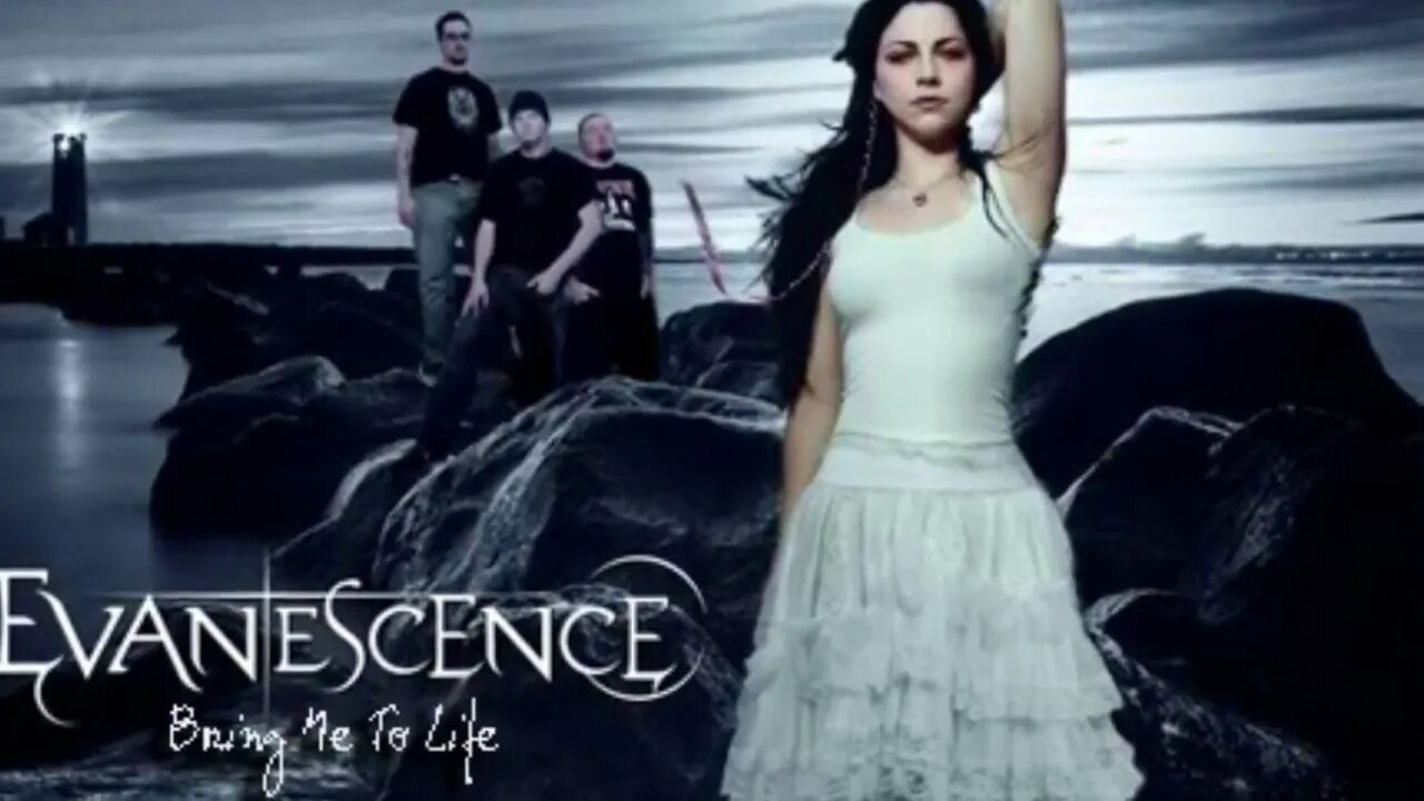 Песня my immortal. Amy Lee Evanescence 2003. Эми ли my Immortal. Evanescence 1999. Evanescence 2023.