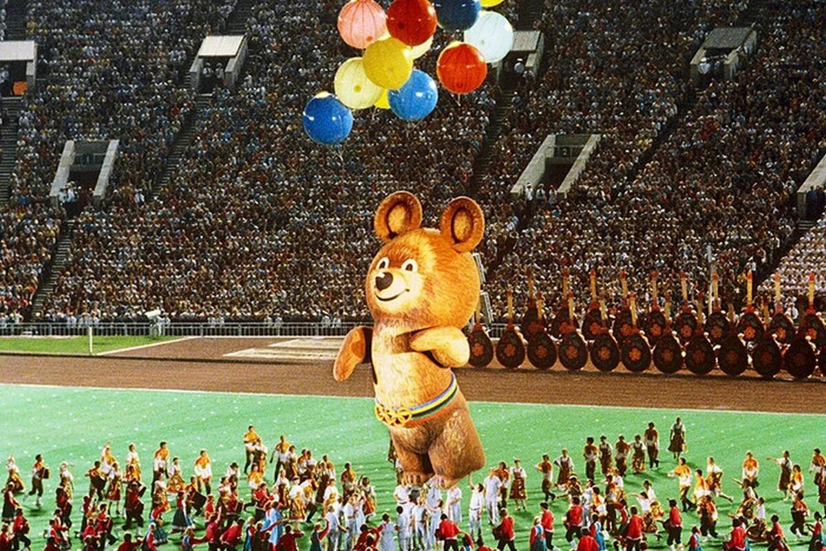 Олимпийские игры в москве 1980 мишка. Олимпийский мишка 1980. Олимпийский мишка 1980. Олимпийские игры 1980 олимпийский мишка. Олимпийский мишка в москве год.