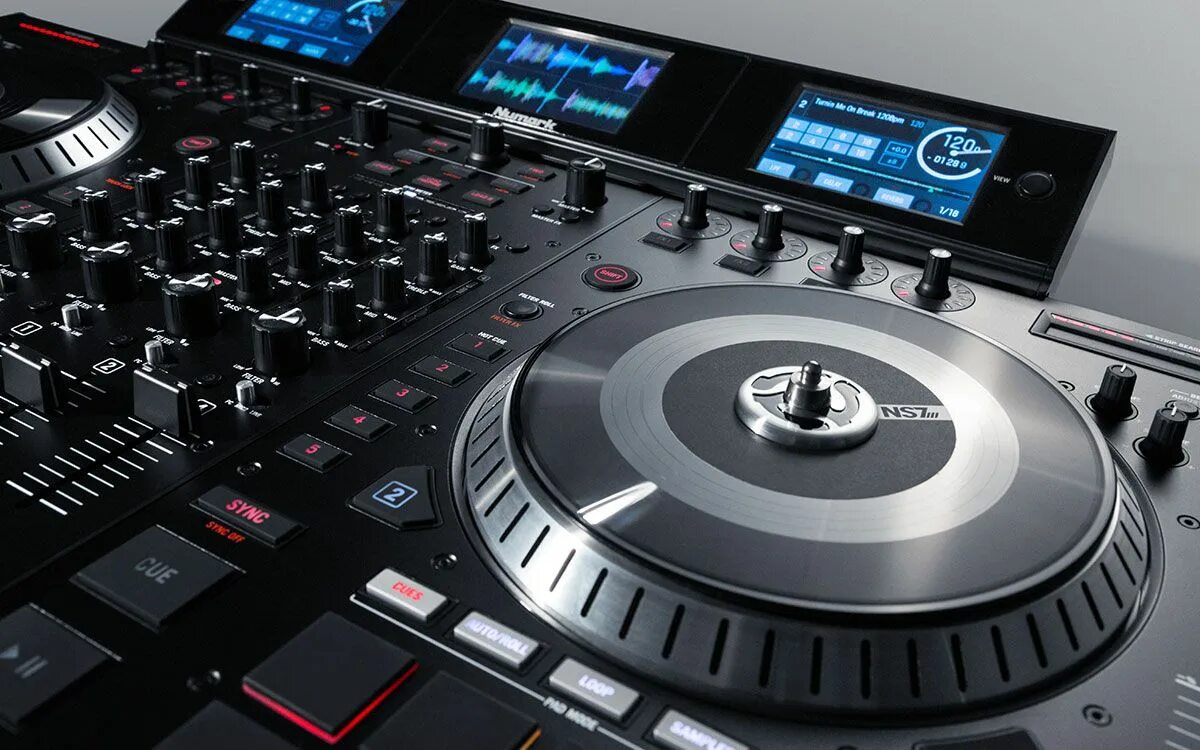 Digital dj. Numark ns7. Миди пульт диджейский. Диджейские штучки. Диджей контроллер Акай.