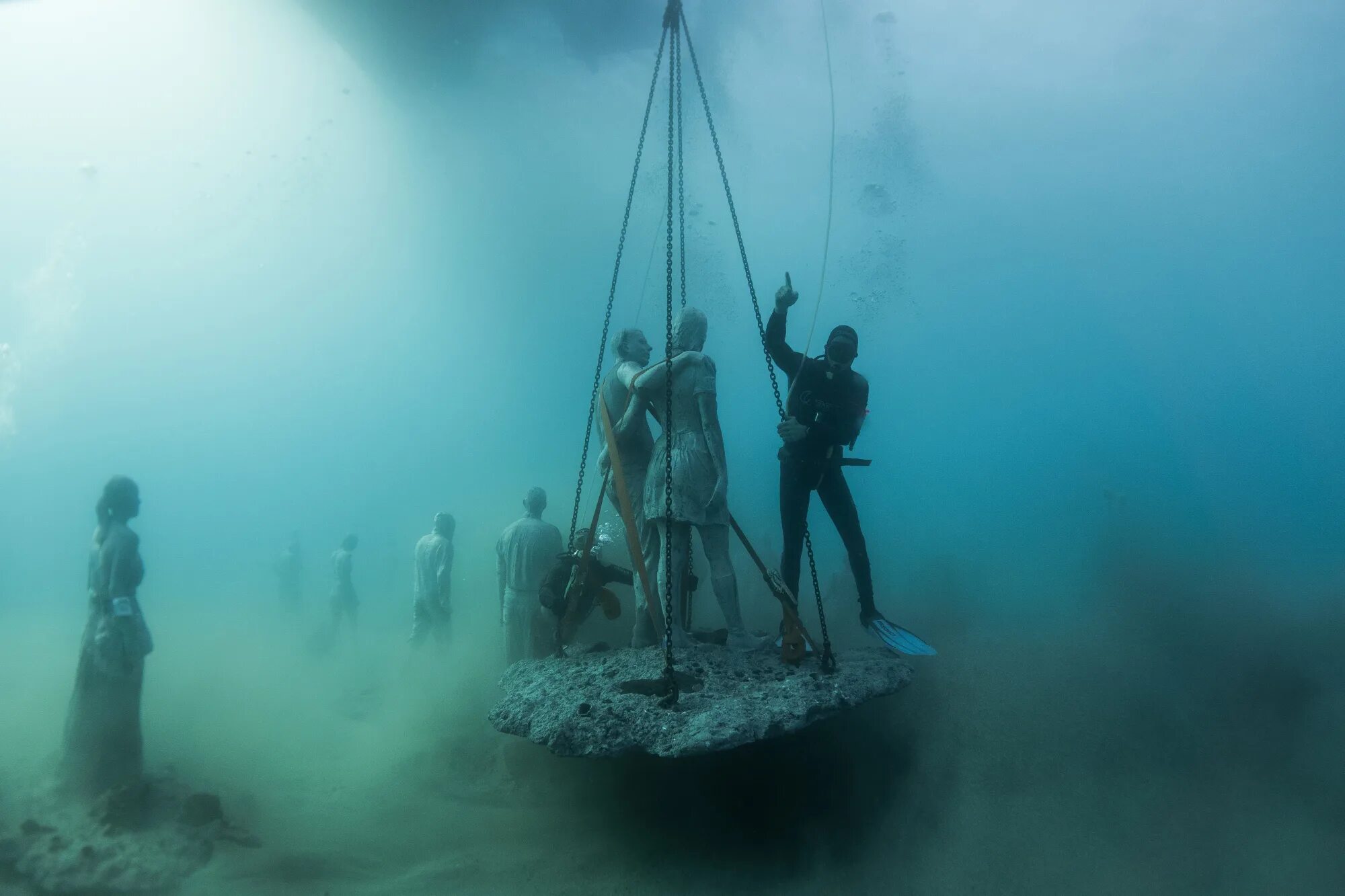 Подводный музей джейсона де кайрес тейлора. 300 лет под водой. Затонувший город тонис гераклион. 300 лет под водой. 300 лет под водой.