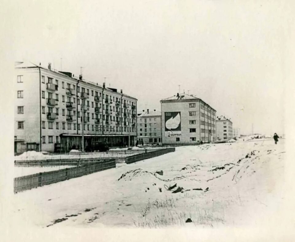 Заброшка курган энергетики. Проспект конституции 69 курган. Поселок энергетики курган. Город курган энергетики. Набережная в кургане в поселке энергетиков.