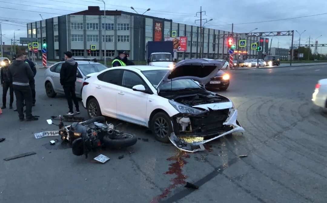 ДТП на Дунайском проспекте вчера. ДТП В Санкт Петербурге на Софийской. Авария вчера вечером в 21.00