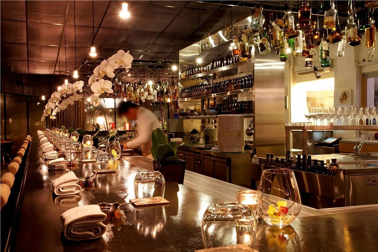 Twins garden братьев березуцких. R. Отель азимут ресторан сахалин. Лайт рейбит ресторан москва. 20 лучших ресторанов.