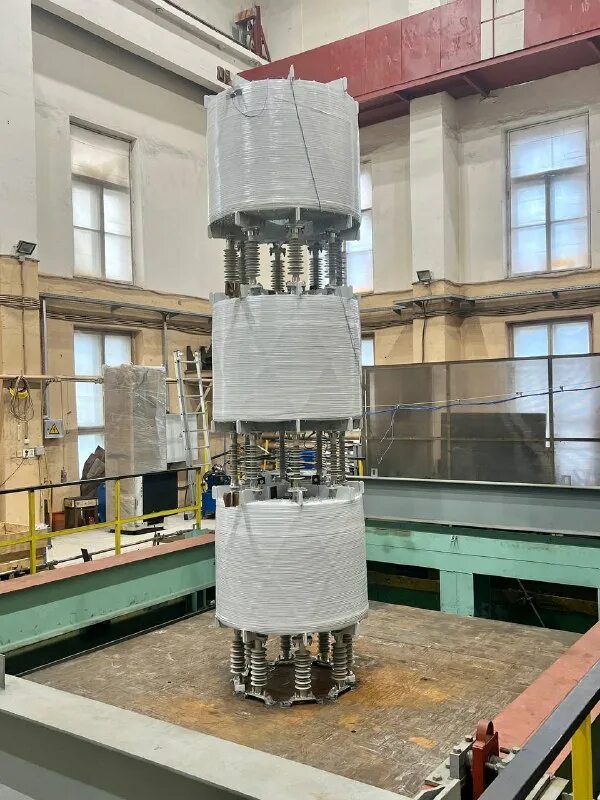 56. кольская аэс реакторный зал. реактор ибр-2. ввэр 1200. токоограничивающий реактор 10 кв.