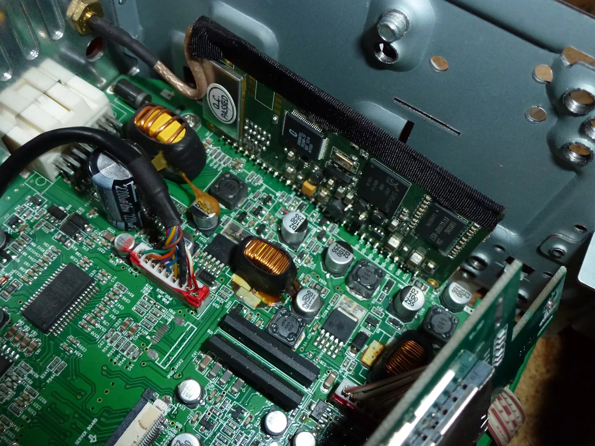 Починила магнитофон. Российские бренд автомагнитол. Ремонтируем автомагнитолы. Ремонт магнитолы pioneer. Где можно отремонтировать автомагнитолы.