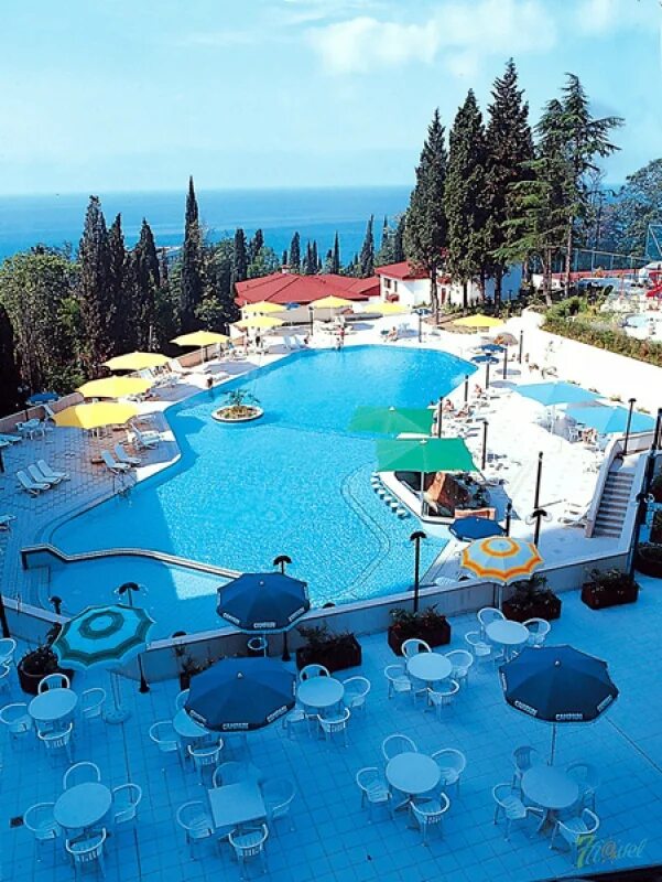 Отель Radisson Lazurnaya 4* в Сочи, Краснодарский край, цены от 6900 руб. Свобод