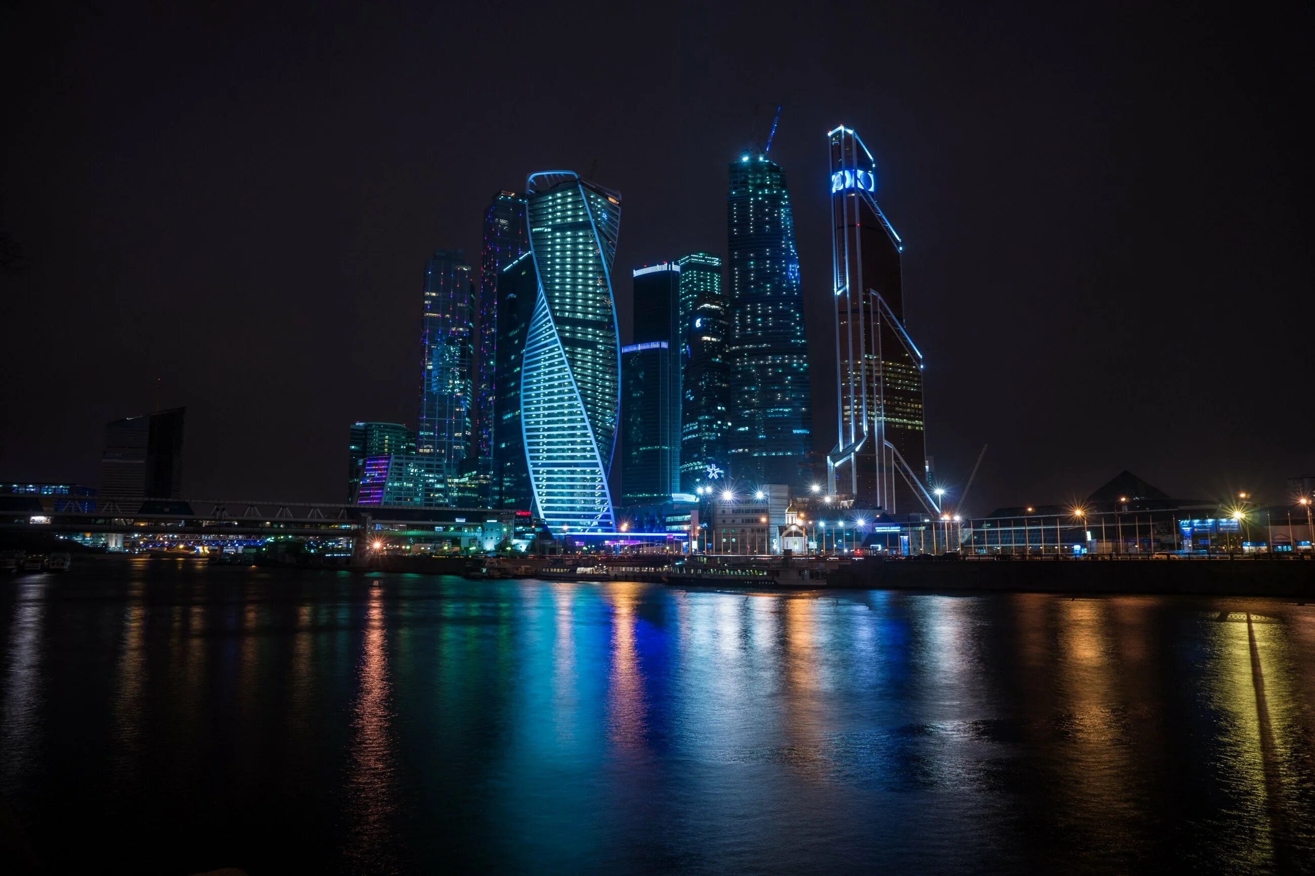 47 небо москва сити. Москва москоу сити. москва сити 4к. ночное москоу сити. москва сити ночью.