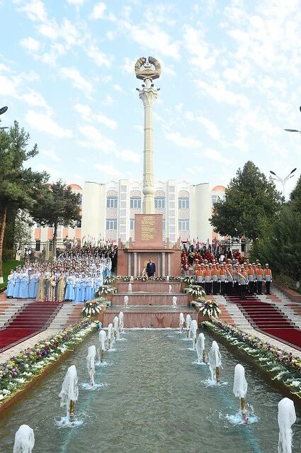 Гулистон таджикистан. Гулистон Таджикистан Согдийская область. Гулистон города Таджикистана. Бохтар города Таджикистана достопримечательности.