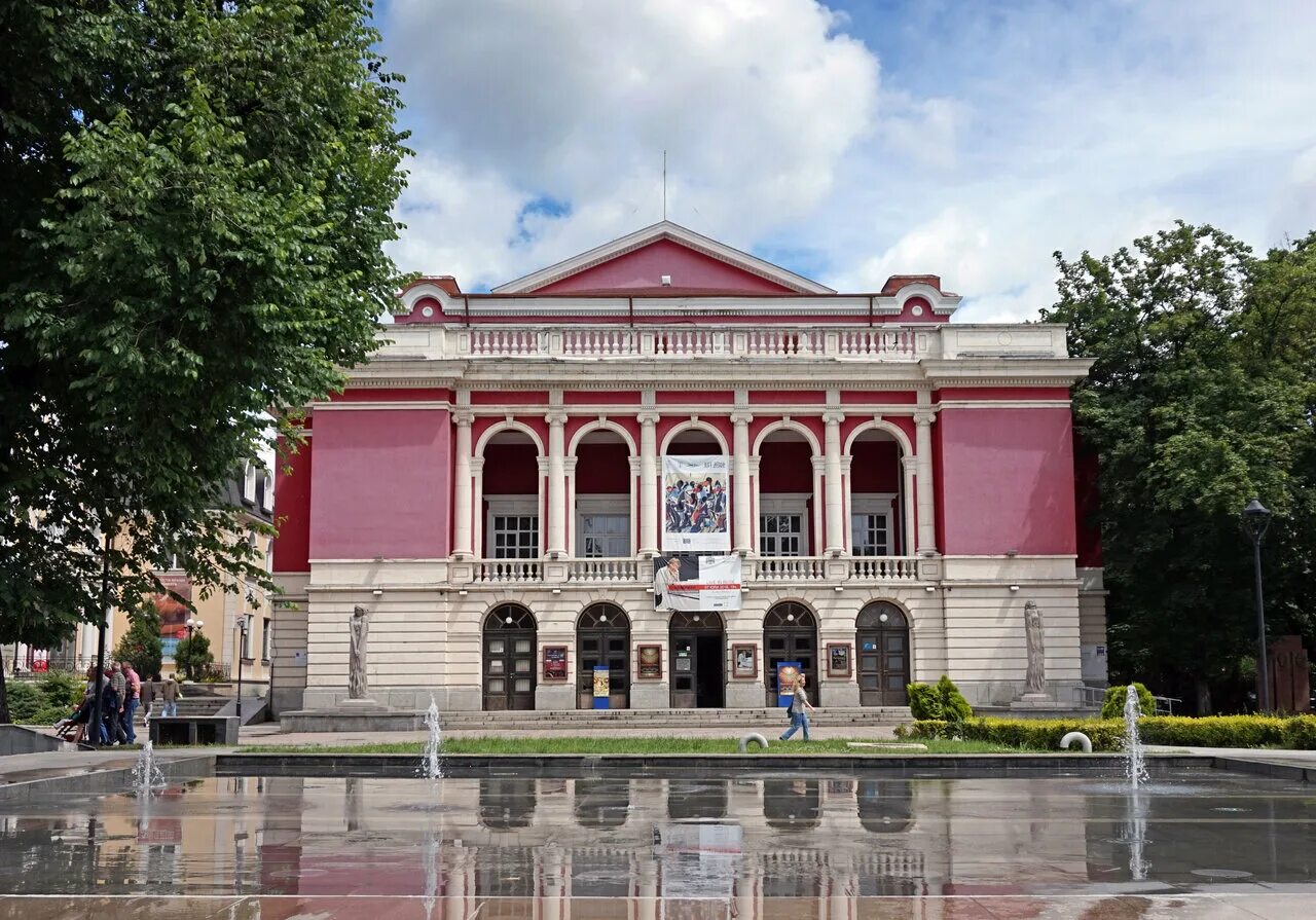Экстерьер театра. Прага оперный театр. Большой театр оперы и балета в москве. Театр оперы и балета кишинев. Театр оперы в цюрихе.