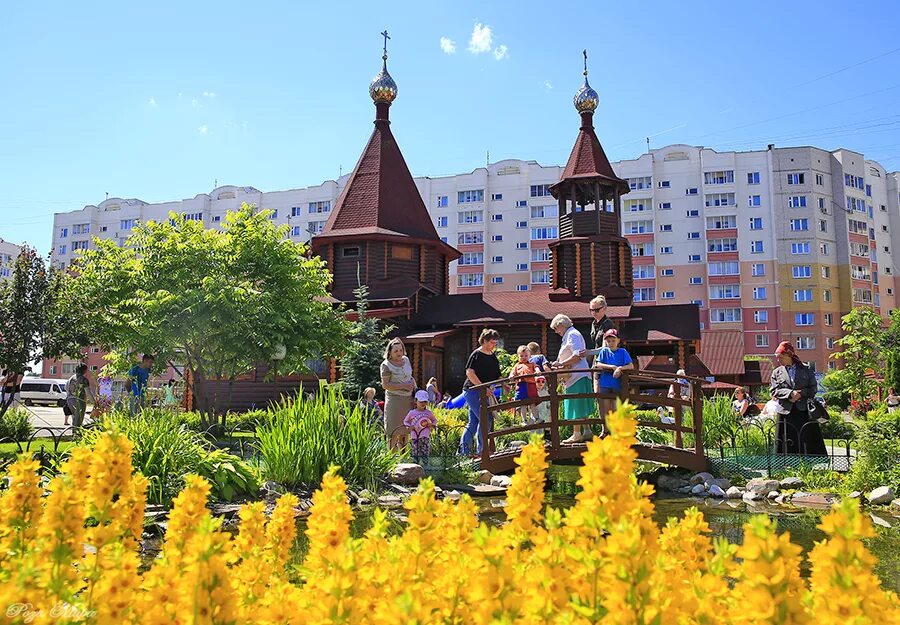 храма преп серафима саровского в г иваново. московский микрорайон храм. покровский храм иваново. город иваново храм серафима саровского. храм рождества христова подмосковье.
