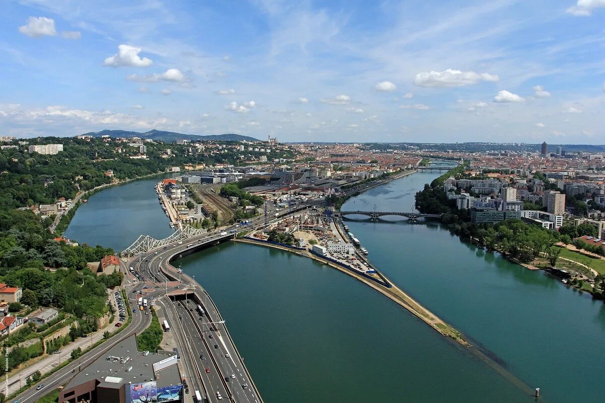 Лион город во франции достопримечательности. Лион, город во франции. Lyon лион франция france. Lyon лион франция france. Лион франция.
