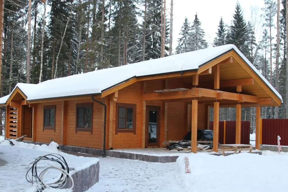 "эленвуд" мобильные и модульные дома и бани из клееного. Баня с мансардой и террасой 8на9. Проект дома парма. Мздом. Хозблок из клееного бруса.