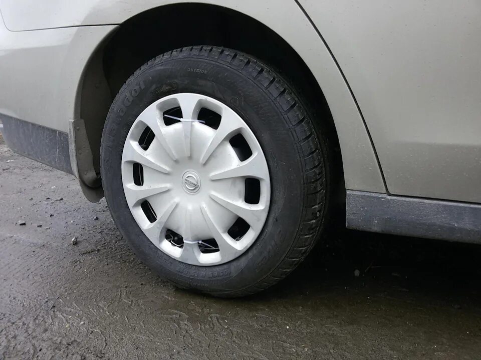 205 65 15 какой диск. Almera g15 колеса 235. Nissan Almera g15 205/65r15. Ниссан Альмера g15 резина 205 65 15. 195 65 Р15 на Ниссан Альмера g15.