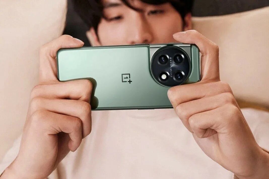 Oneplus 11 cn. Самые ожидаемые смартфоны. oneplus 11. гарнитура с камерой. смартфон из японии 2025.