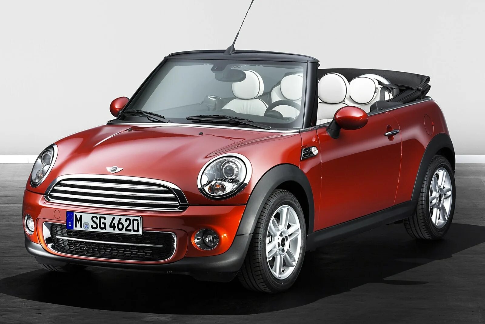 Мини Купер кабрио 2010. Мини Купер купе кабриолет. Mini Cabrio Cooper II. Мини Купер маленький. Mini купить в новосибирске