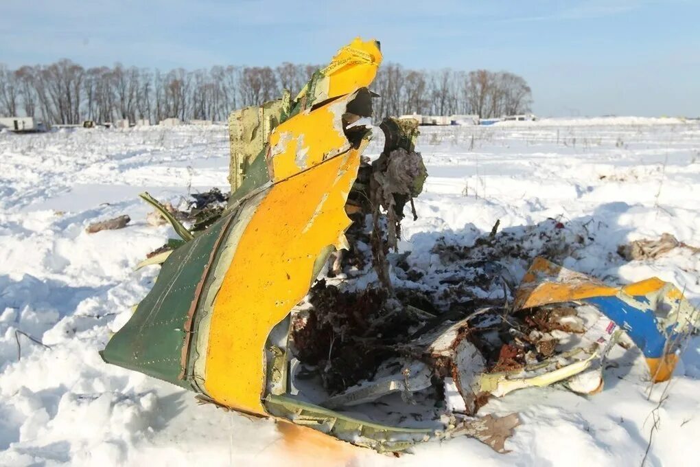 Авиакатастрофа 2018. Крушение АН-148 В Подмосковье. Катастрофа АН-148 саратовских авиалиний. Самолёт АН 148 Саратовские авиалинии. Катастрофа АН-148 В Раменском районе.