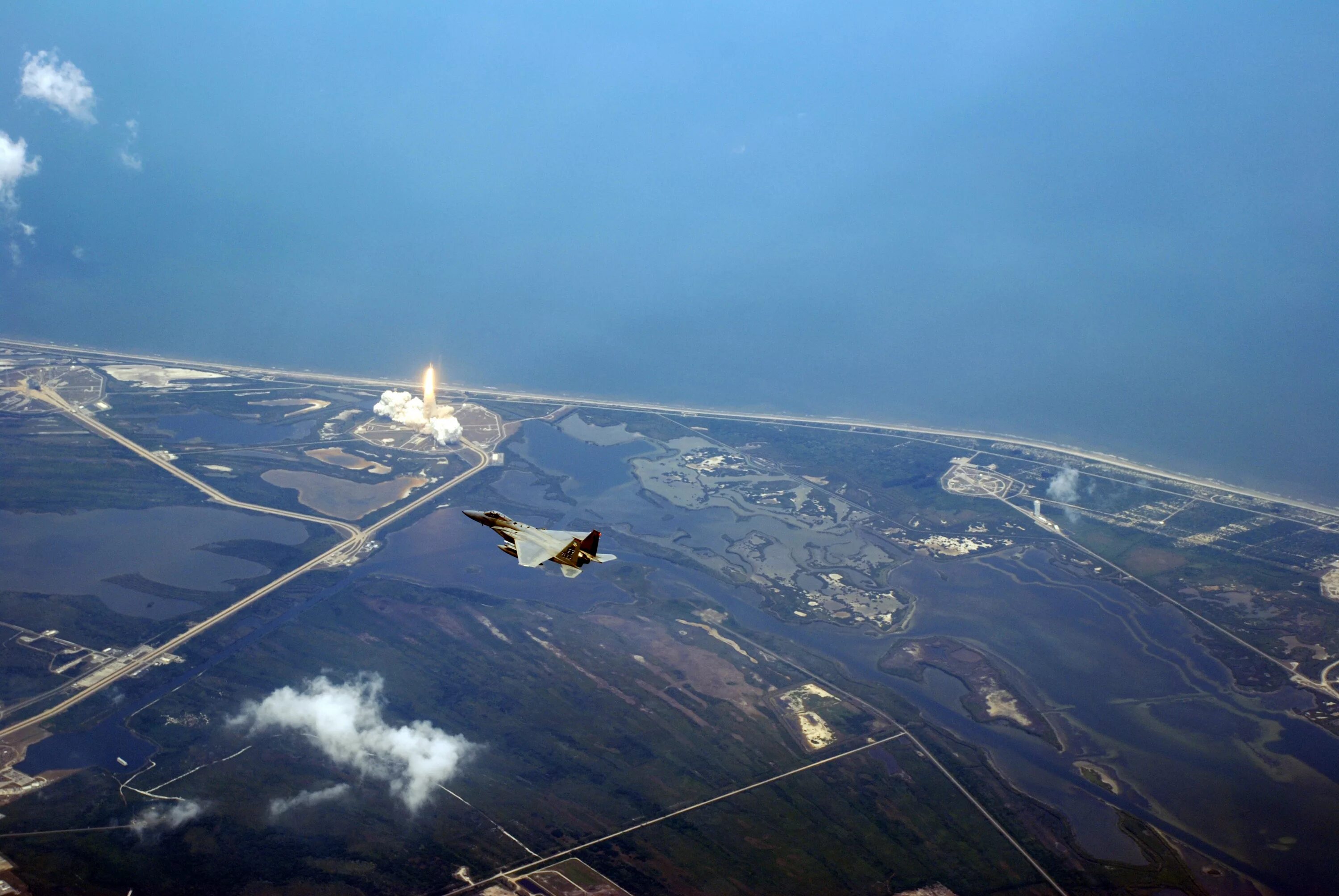 Мыс Канаверал космодром. Вид из космоса мыса Канаверал. F-15 Eagle Canaveral. Вид из самолета.