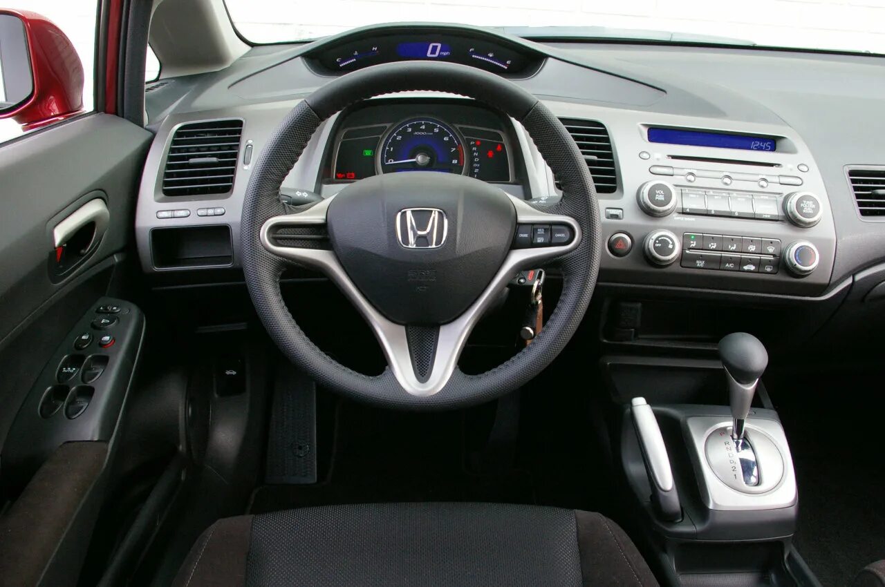 Honda Civic 2008 салон. Honda Civic 8 Interior. Honda Civic 2010 комплектация. Honda Civic 2007 салон. Honda civic автомат