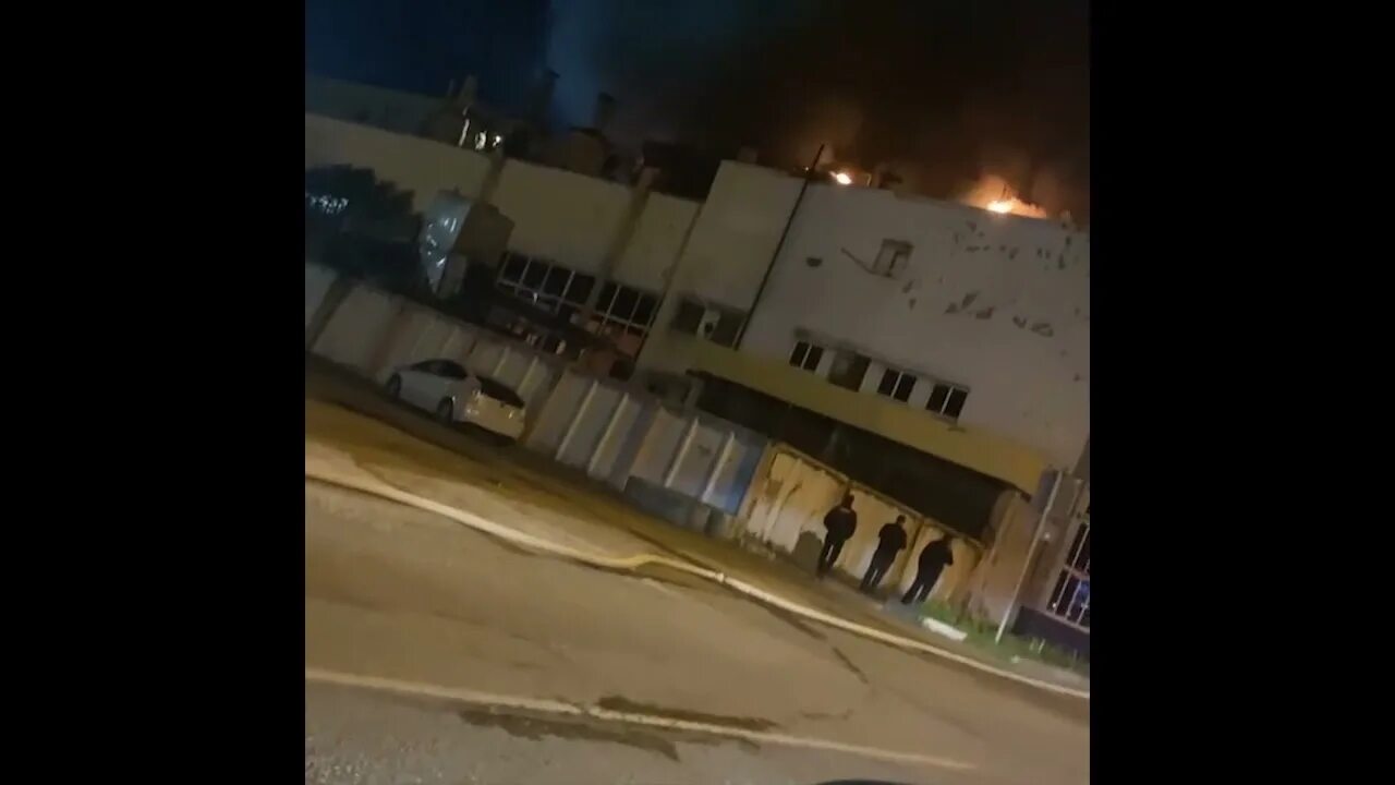 Уссурийский локомотиворемонтный завод пожар. Пожары. Уссурийск пожар. На улице клуб дыма. Пожар в уссурийске вчера.