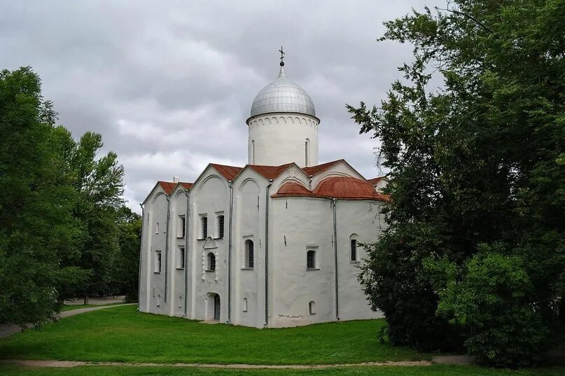 Новгород 1560. Новгородский погром ивана грозного. Новгородский кремль детинец. Niko 1560. Великий новгород древний детинец.