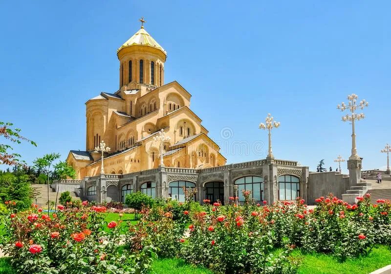 Троица тбилиси. Грузия Тбилиси Церковь Святой Троицы.