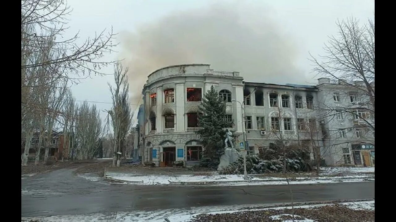 Бахмут 3. Бахмут юбилейная 55. Разрушенные города украины. Улица космонавтов артемовск донецкая. Бахмут 3.