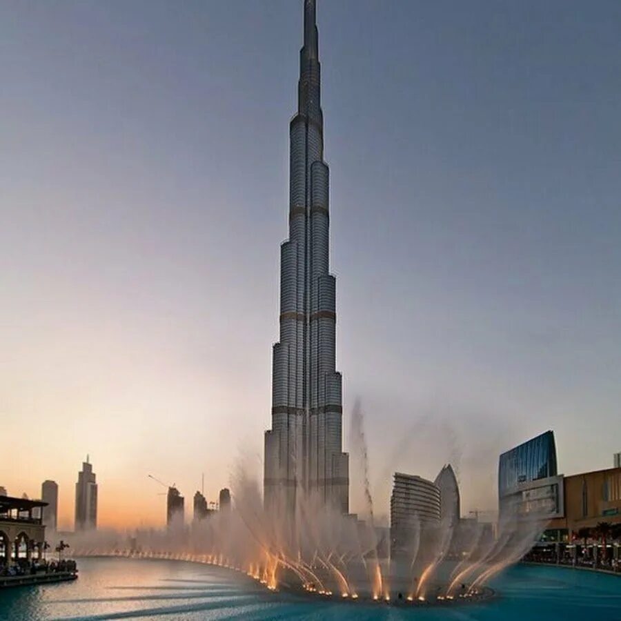 Дубай бурдж халифа 2024. Бурдж-Халифа Дубай. Абу Даби Бурдж Халифа. Поющие фонтаны Бурдж Халифа. Дубай Молл Бурдж Халифа.