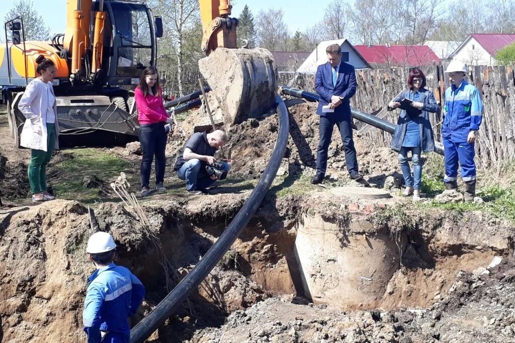 Ремонтные работы водоканала. Нарушение водоснабжения. Ремонтные работы водоснабжение. Водопровод в селе. Работы на водоводе.