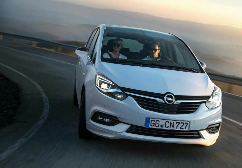 Зафира 2016. Opel zafira 2017. opel zafira tourer 2017. opel zafira 2016. опель зафира турер 2017.