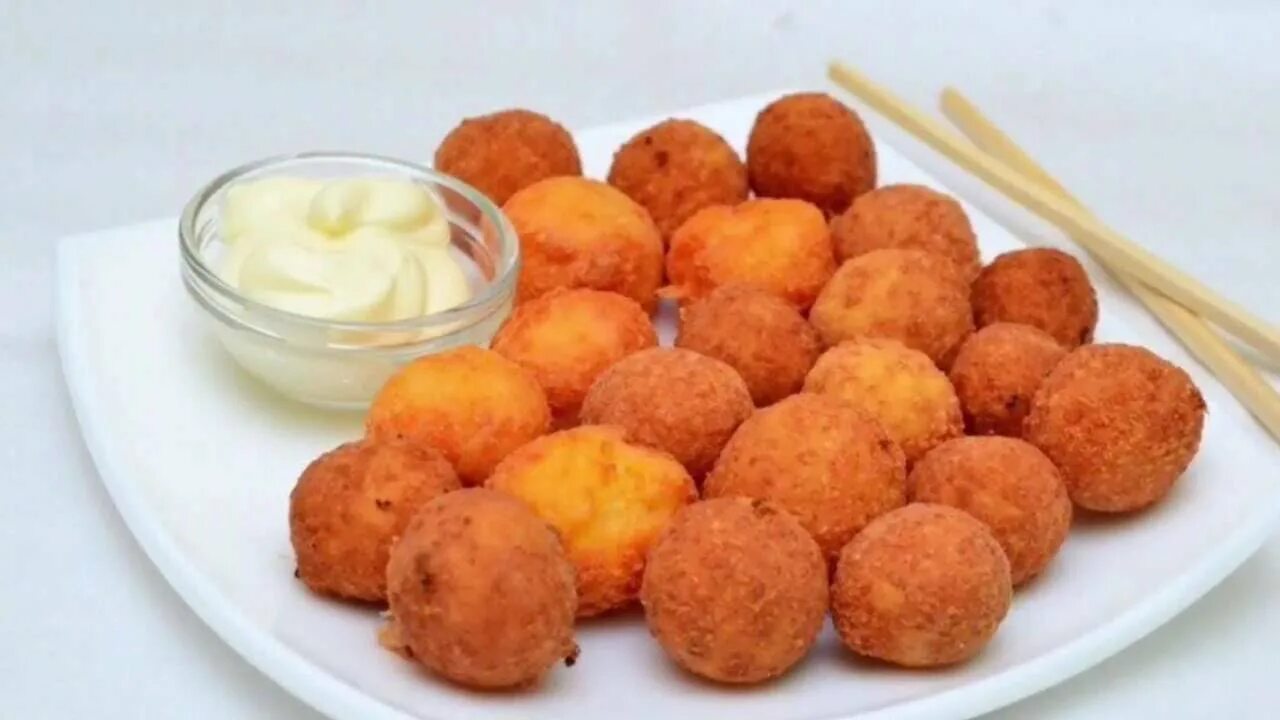 Шарики из вкусно и точка. Лазерсон сырные шарики. сырные шарики твистер. сырные шарики фото. сырные шарики американские.