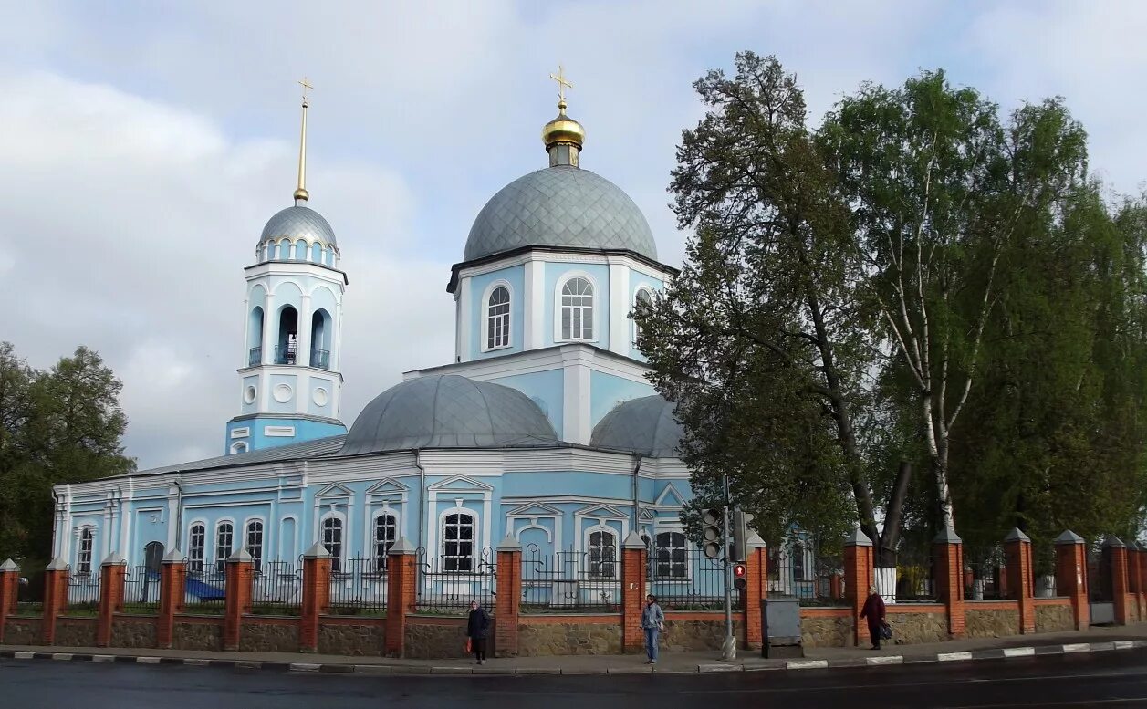 Храм курск сайты. Введенская Церковь (Курск). Введенский храм города Курска. Введенский храм на Дубровинского Курск. Введенский храм Курск внутри.