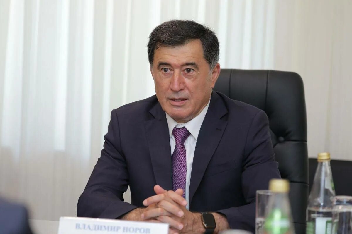 Министры узбекистана 2022. Министр иностранных дел узбекистана 2022. Премьер министр узбекистана 2021. Министры узбекистана 2022. Адхам ильхамович икрамов.
