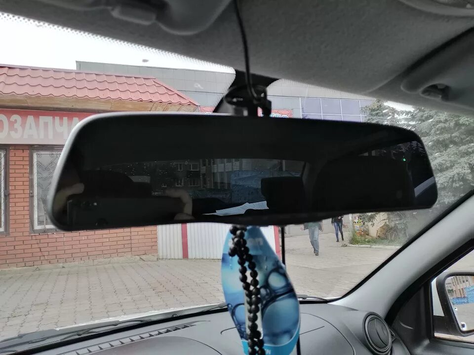 Установка видеорегистратора гранта. Регистратор зеркало в гранту. видеорегистратор зеркало гранта.