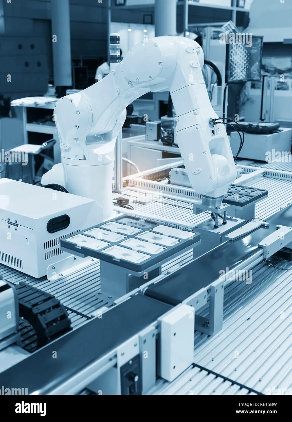 Высокотехнологичное производство. Trends in modern machine building industry. Инновационные технологии в промышленности. High technology industry. Высокотехнологичное производство.