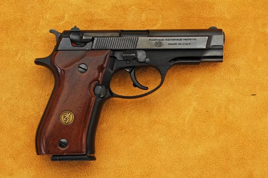 Фото browning. Браунинг БДА 380. Browning BDA 380. Beretta 380 auto.