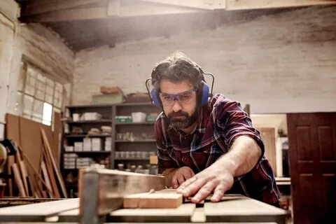 Мастер за 1 час изготавливает
