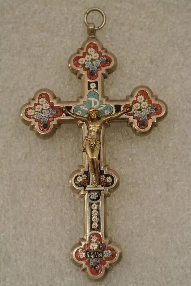Крест Италия. Мозаика христианский крест. Крест Italy Tertium Millennium. Ювелирный крест произведение искусства.