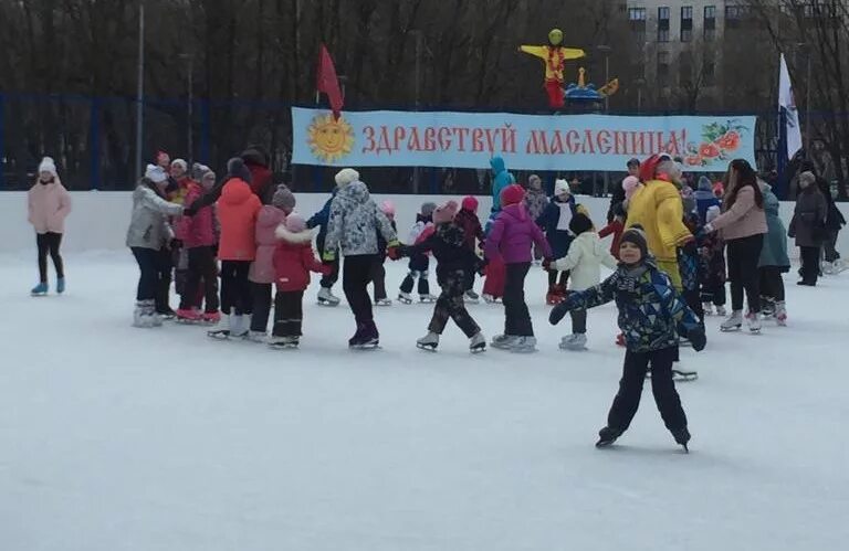 Масленица на левом берегу Химки. Химки левый берег Масленица. Ледяная дискотека. Фести на даорцоаоц 2007.