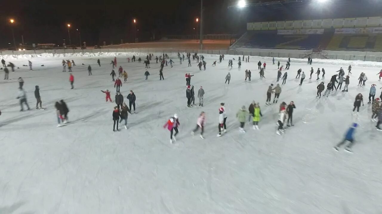 Расписание катка красногорск. Каток Зоркий Красногорск. Стадион Зоркий Красногорск. Стадион Зоркий каток. Массовые катания стадион Зоркий Красногорск.