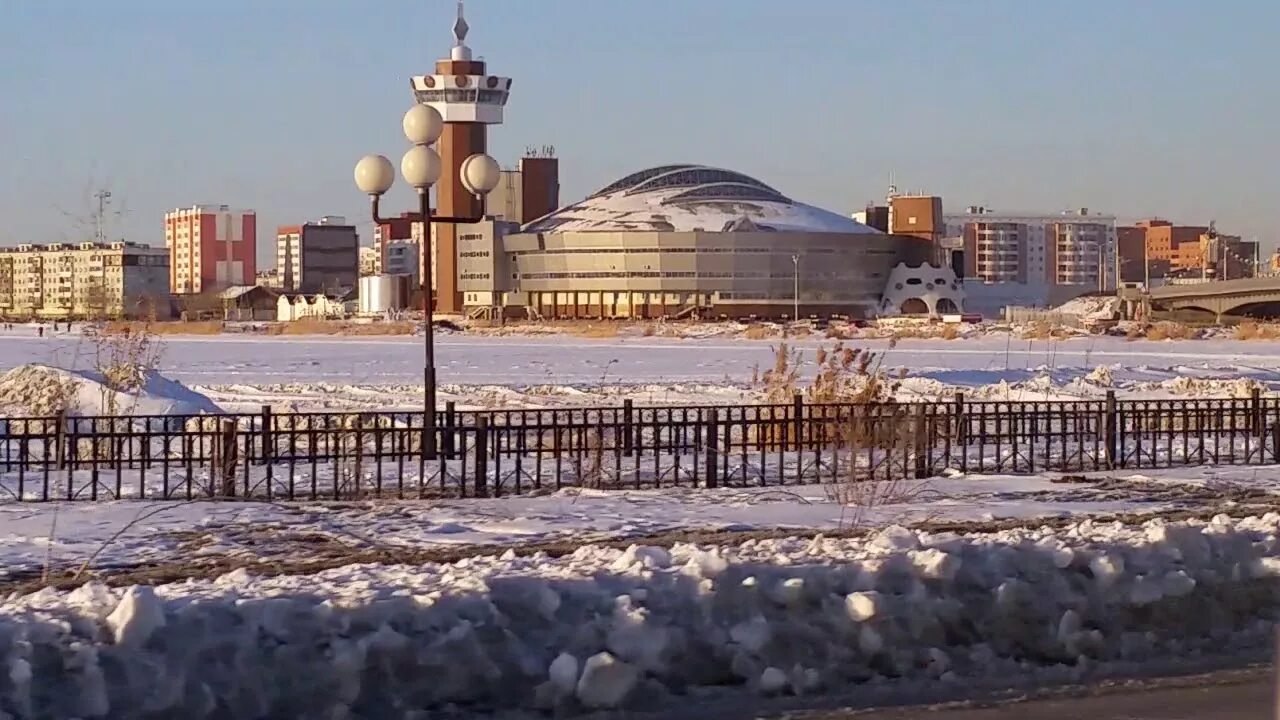 Погода в якутске в апреле. Якутск в апреле. Якутск весной. Город Якутск весной.