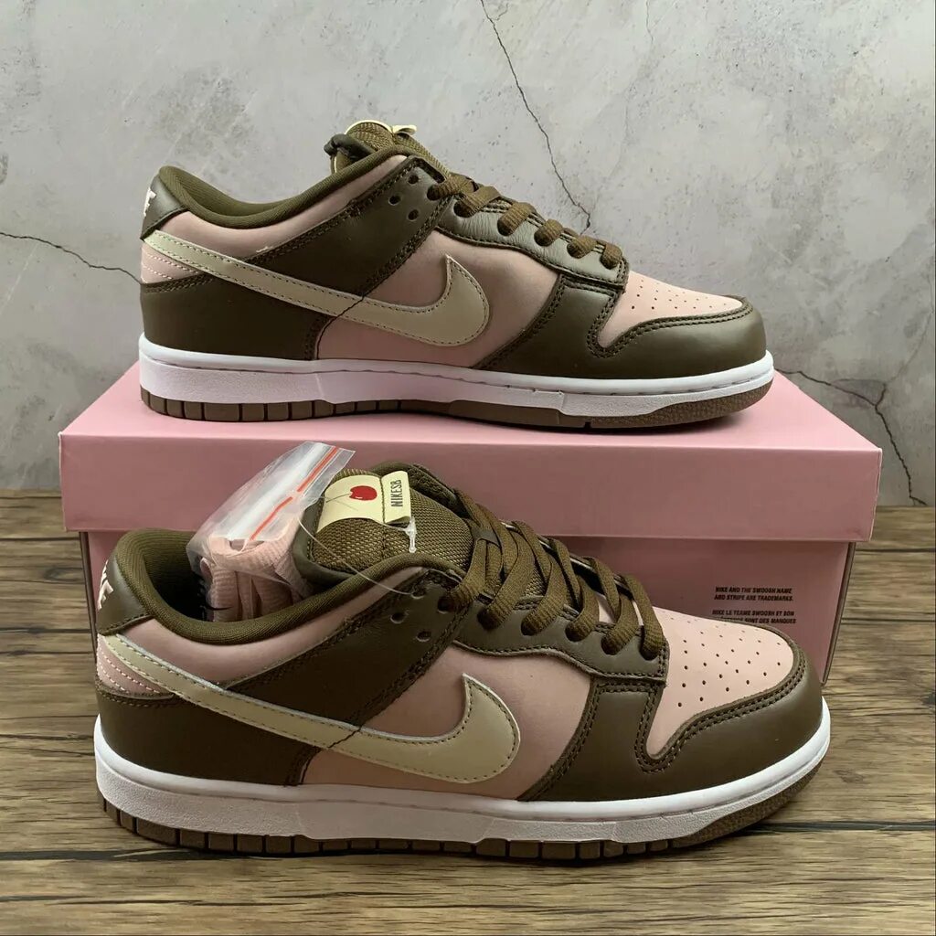 Nike sb dunk low cherry. Nike sb dunk stussy. Nike dunk sb low stussy cherry. Stussy x nike dunk low. Nike dunk sb low stussy cherry.