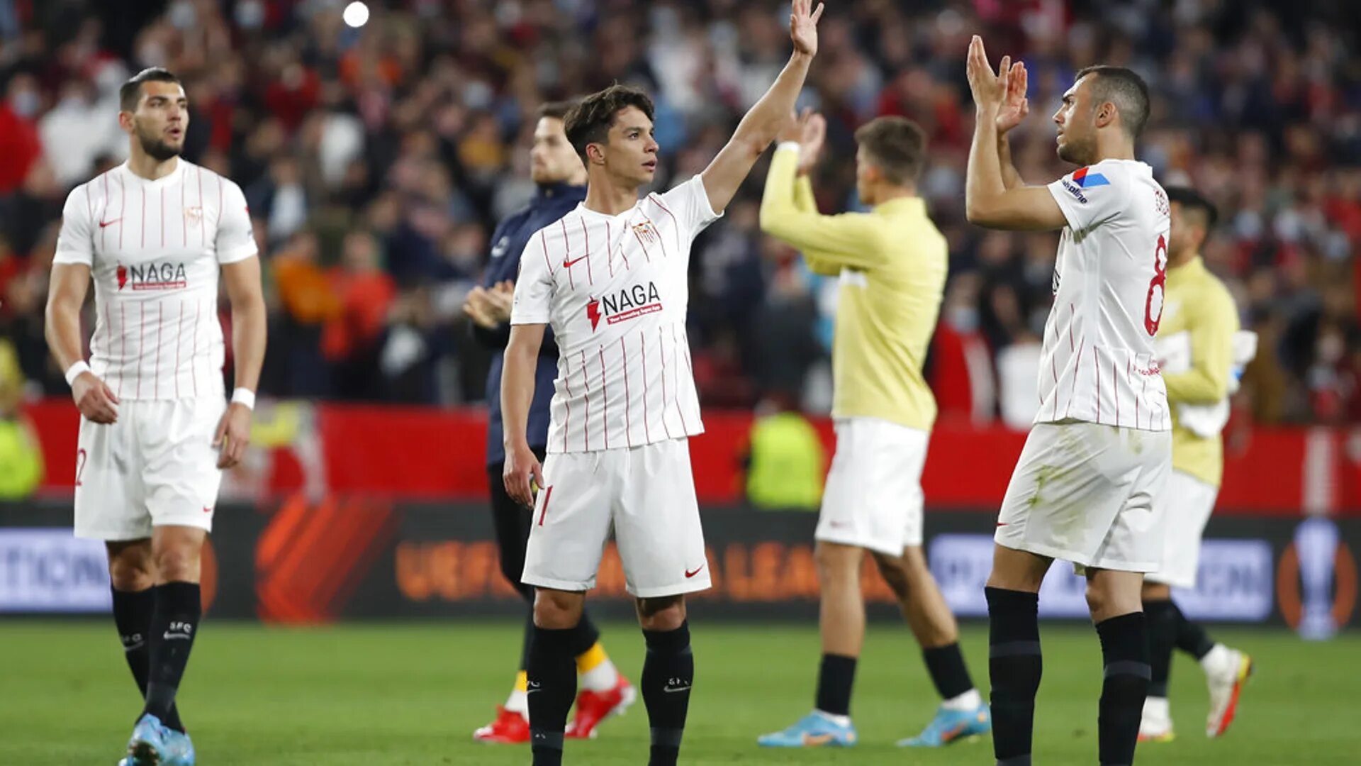 Чемпионат испании. Хетафе испания. Севилья хетафе 16 января. Якуб янкто футболист. Севилья сарагоса.