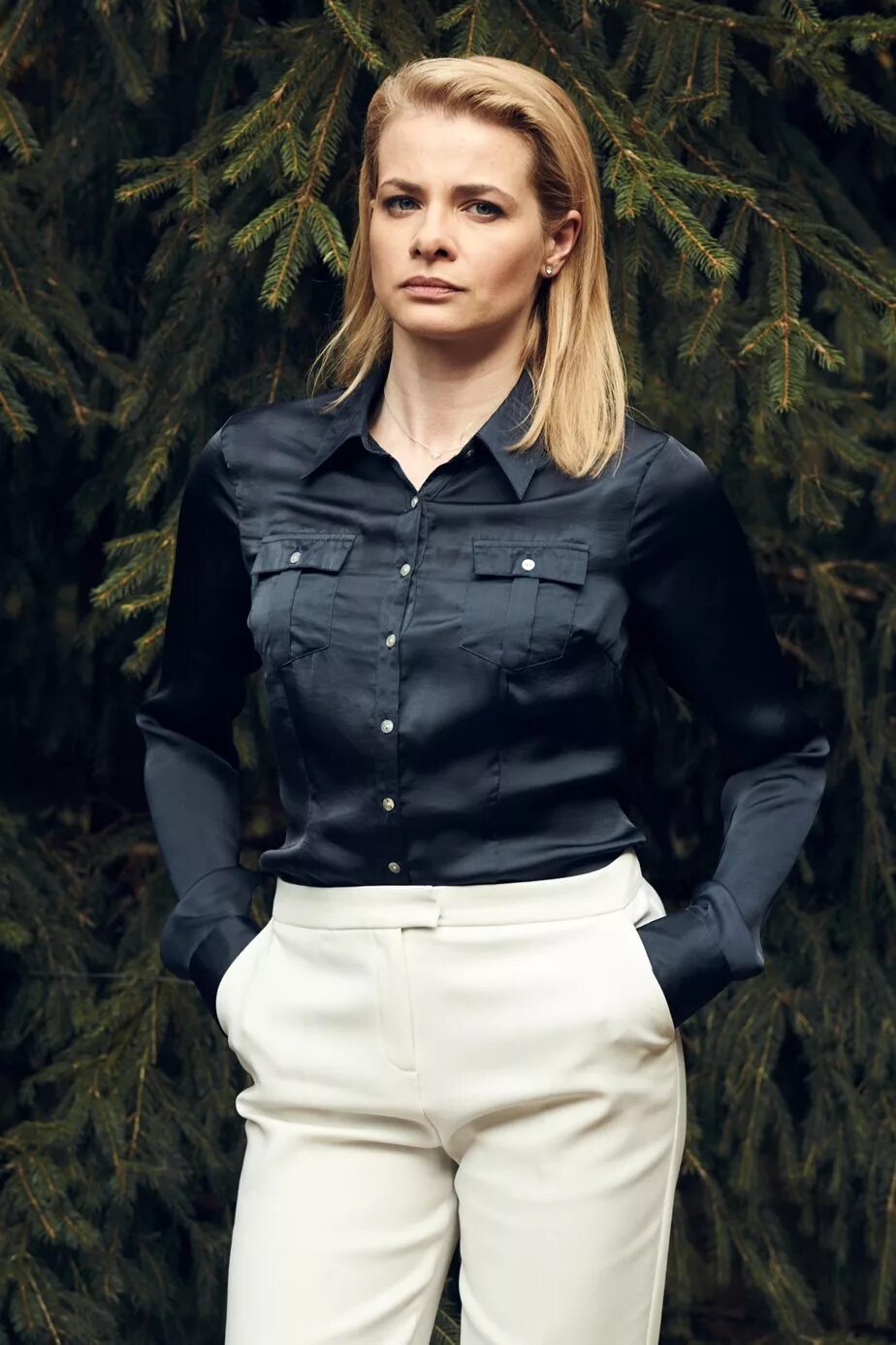 Сериал спецы леся бельчак. Яна соболевская спецы кадры. Спецы актриса. Спецы сериал актёры бельчак. Сериал спецы богдана.