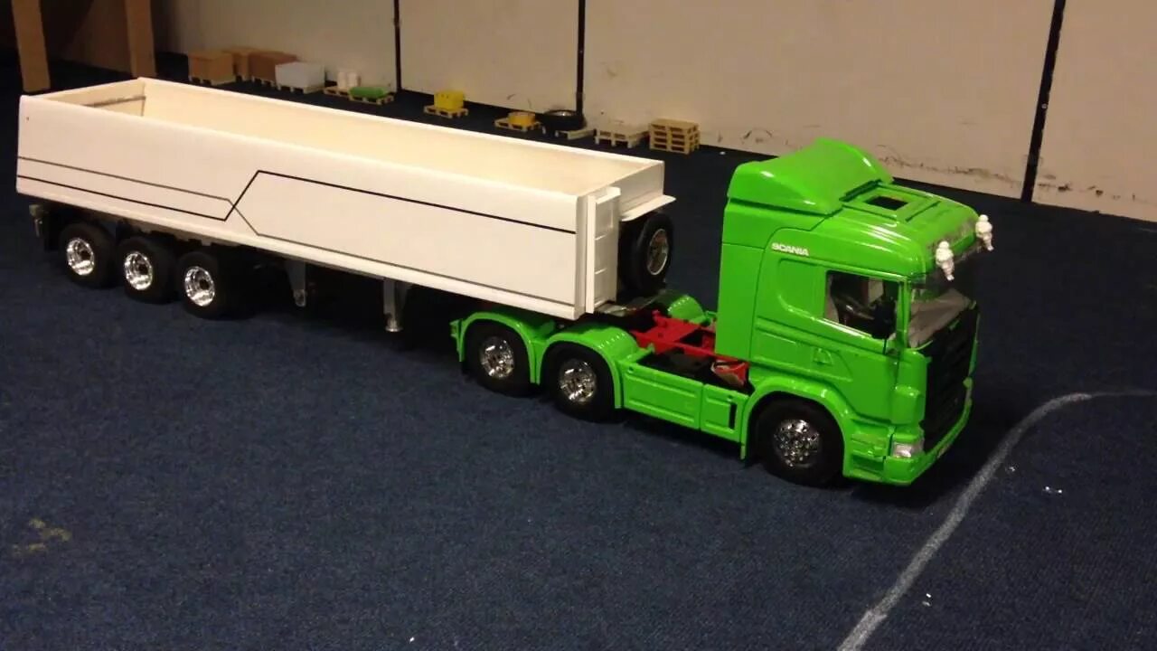 Грузовики 1 8. Тамия RC грузовик 1/14. Tamiya 1/14 RC Truck полуприцеп. Тамия 1:14 лесовоз. Модель 1:14 Скания.