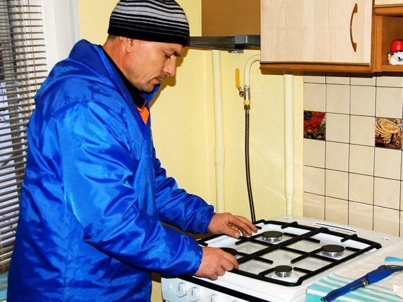 Починить газовую плиту. Газ в квартире. Подключить газовую плиту. Неисправная электроплита. Подключить газовую плиту.